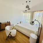 White & Wood C302, At Euphoria *