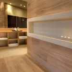 White & Wood C302, At Euphoria דירה