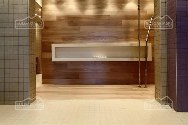 White & Wood C302, At Euphoria