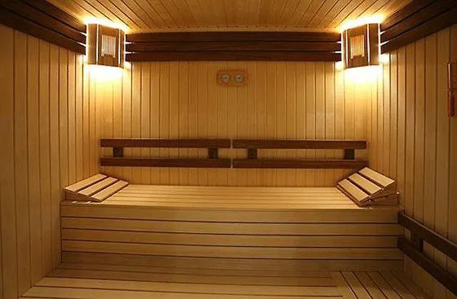 Appartement White & Wood C302, At Euphoria *