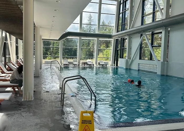 Appartement White & Wood C302, At Euphoria